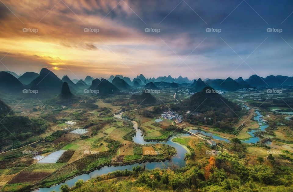 Karst pinnacles of Guilin 