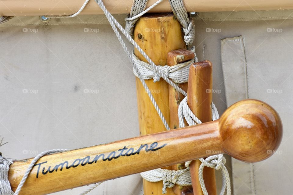 Hokule’a paddles are named for Polynesian Voyaging Society founders. Center sweep, Kawainui, for Herb Kane who helped bring her to life. Hoe ama, Tumoanatane, after president Ben Finney. Hoe ʻakea for Tommy Holmes, original maiden voyage member.