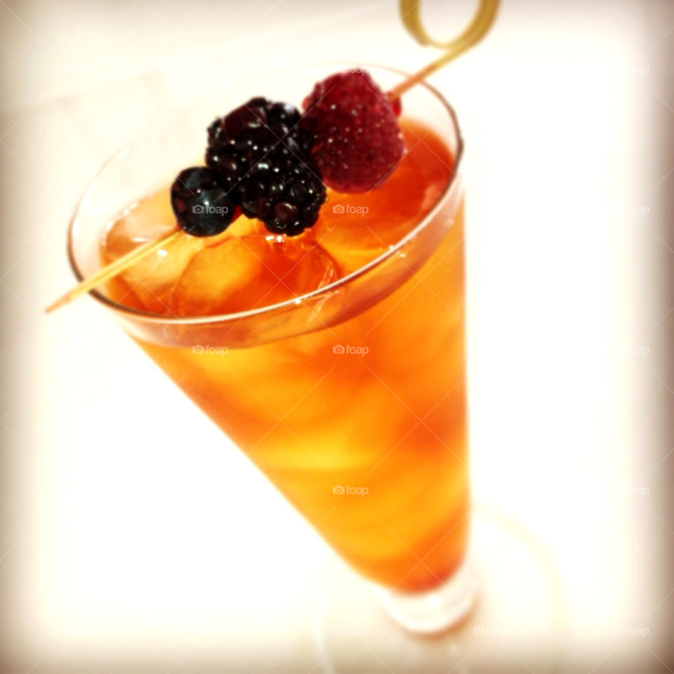Ice Tea with Berries