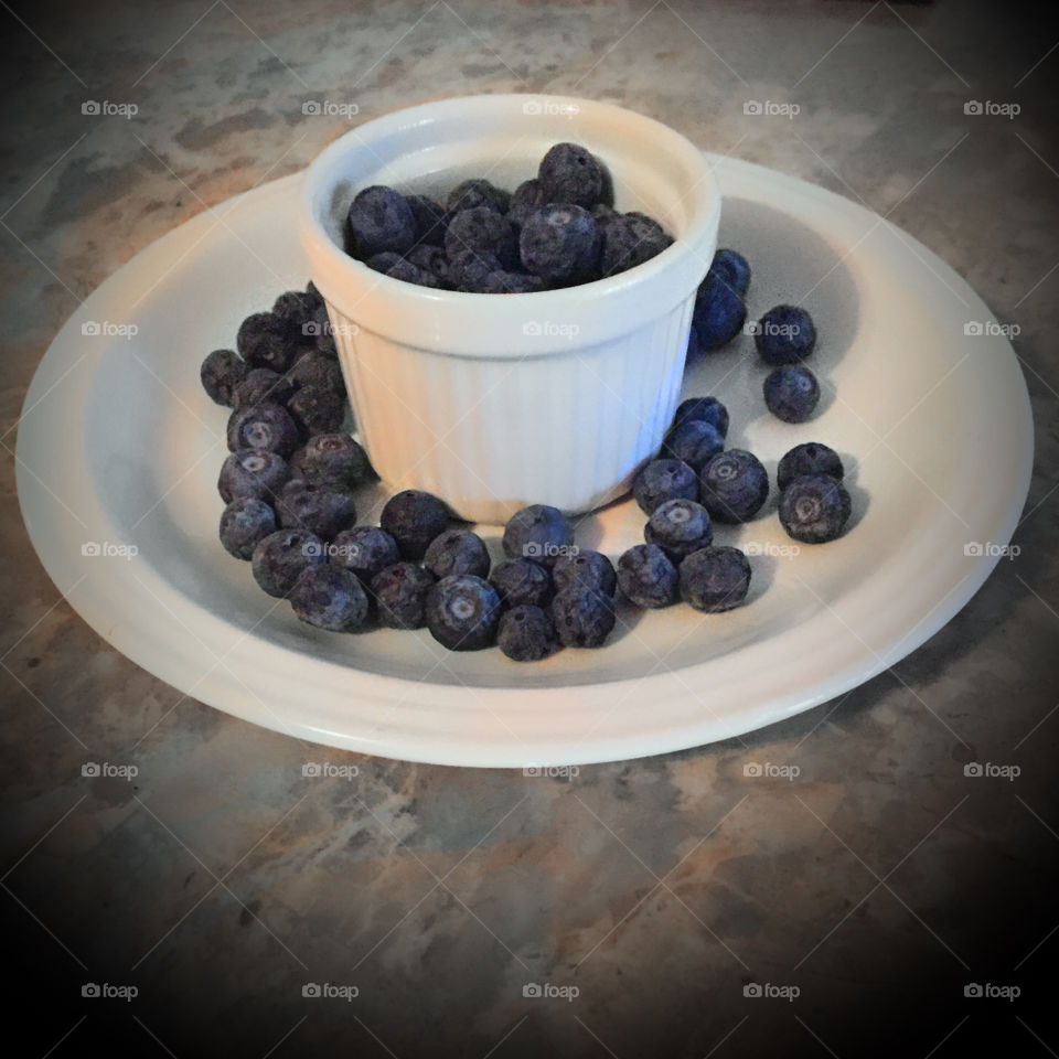 Blueberries. Ramekin. Cooking. Fruits