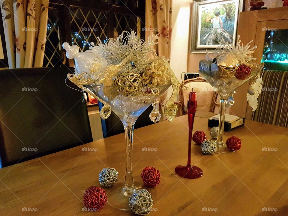 festive table decoration