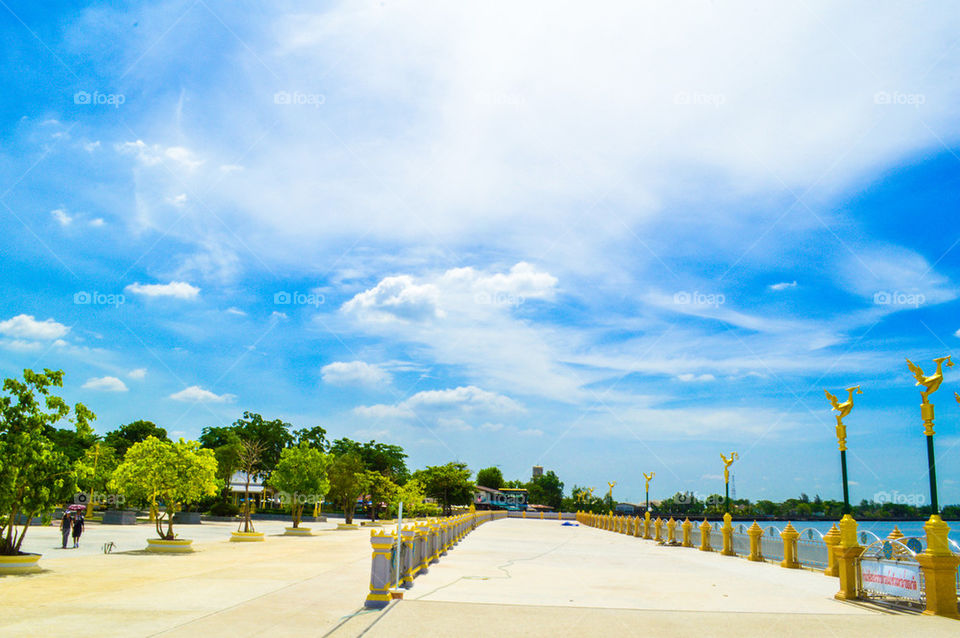 waterfront in wat Sothon Taram Worawihan