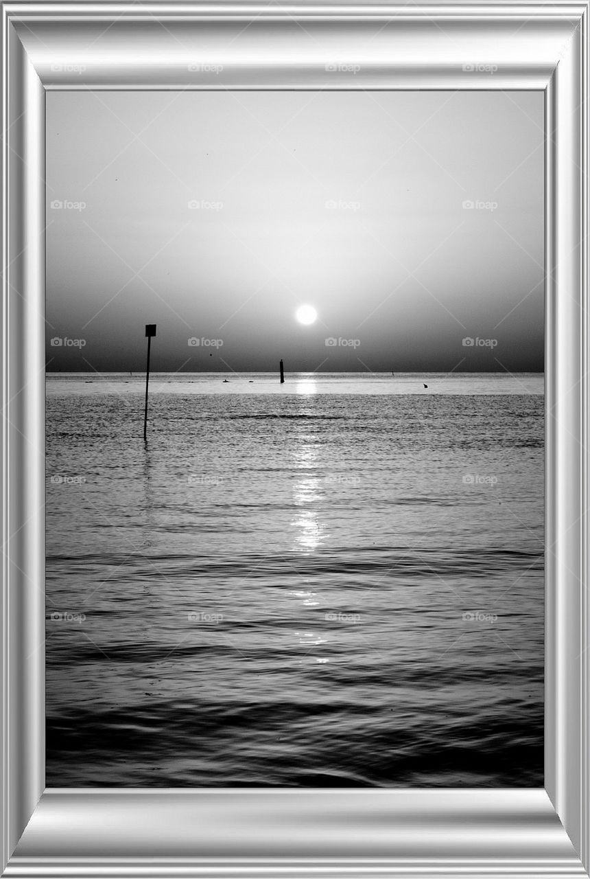 sunrise, sun, sea, beach, black and white, colors,