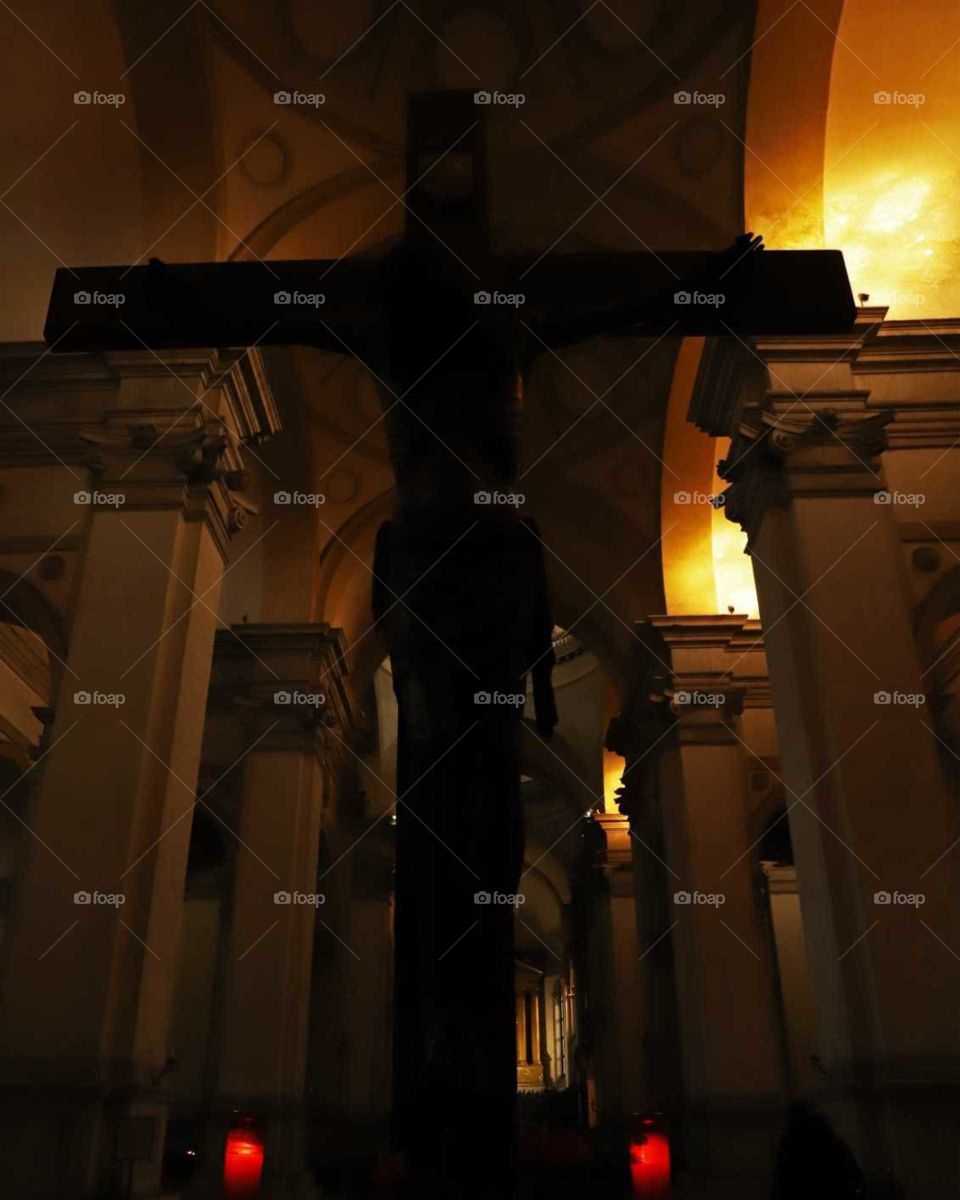 A cross a Padova Church.