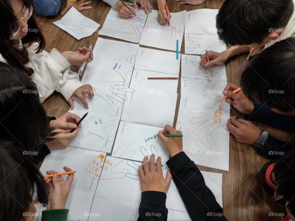 How many hands in there?