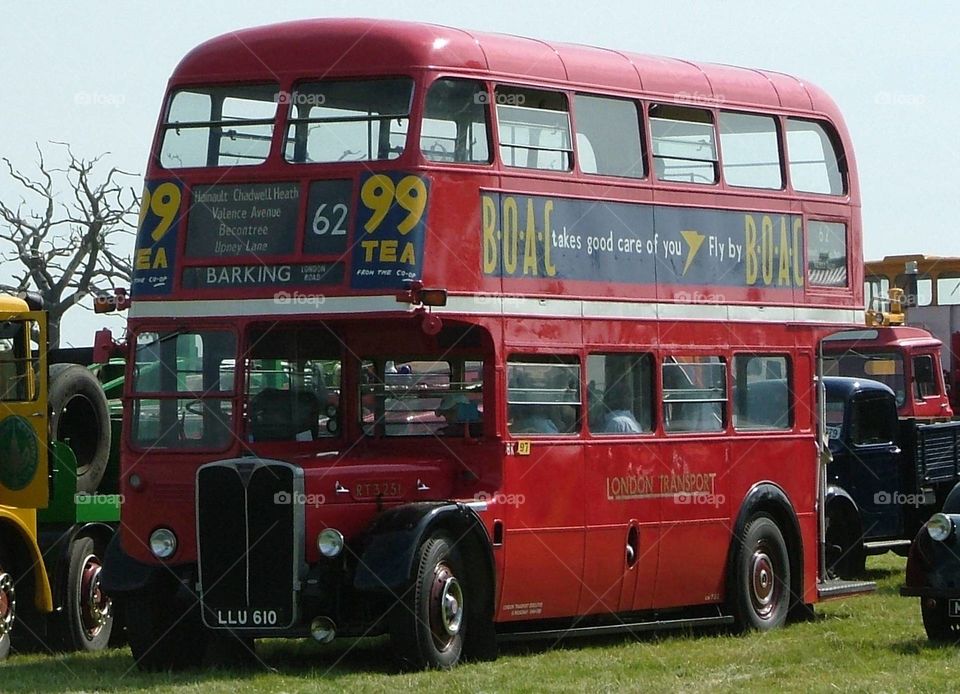 Old London bus 