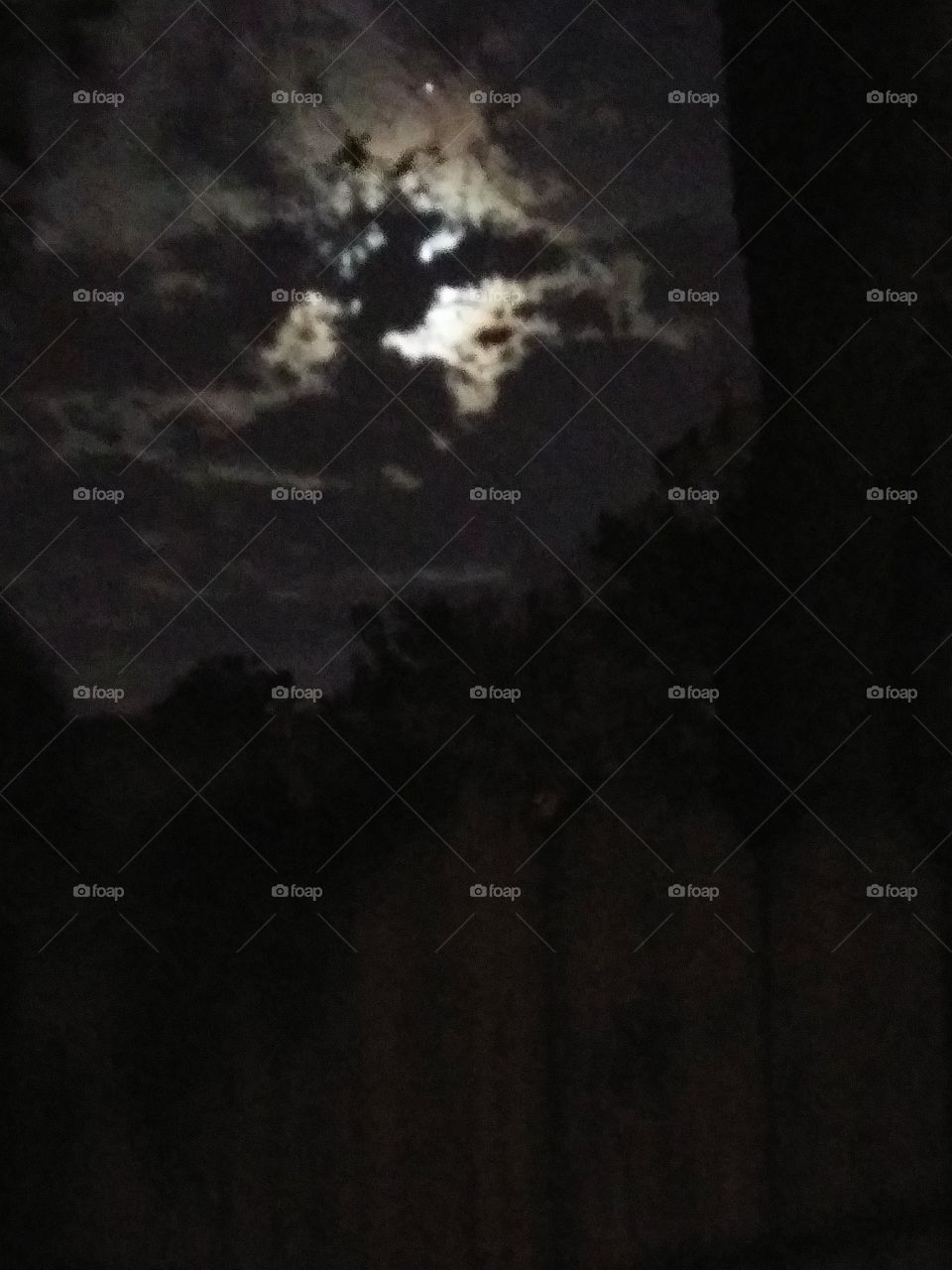 weird cloud at night