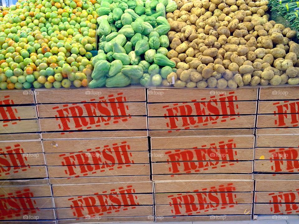 fresh raw vegetables sold in a grocery