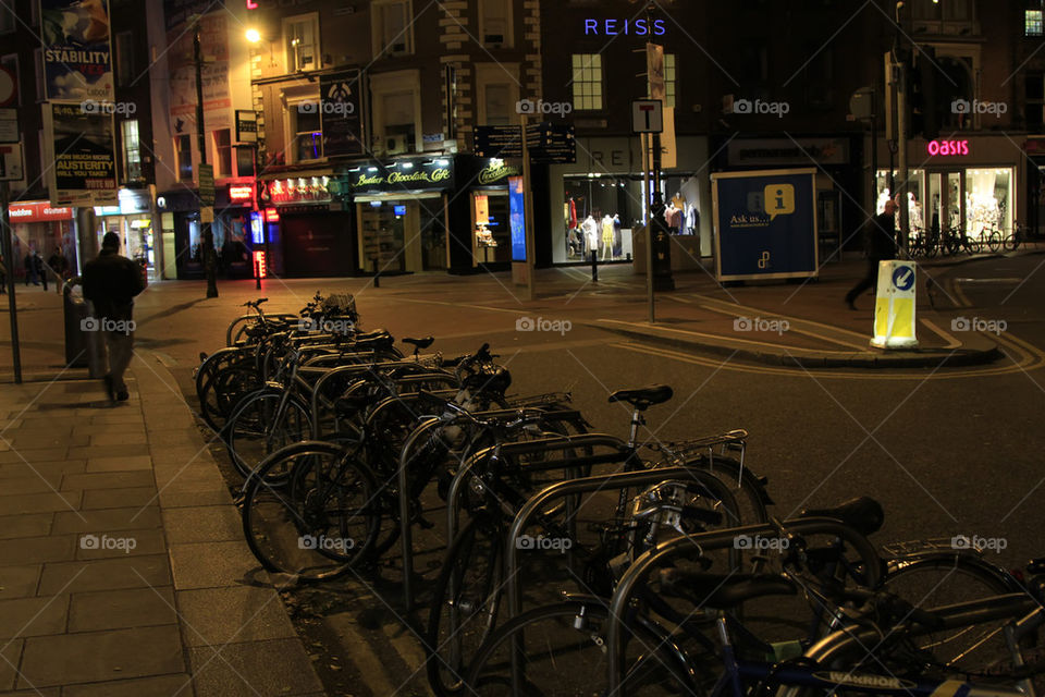 Bicycles in nigh