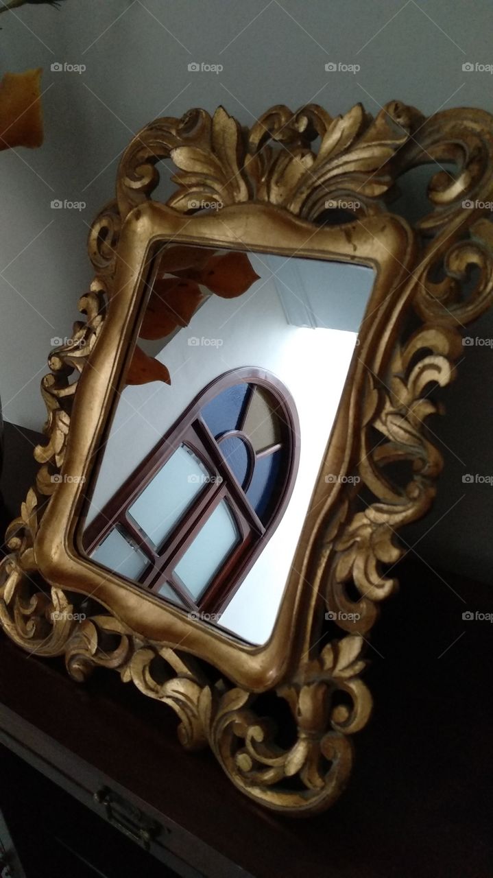 Reflex in ancient mirror