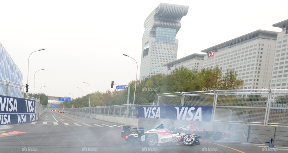 Formula E, Acguri car crash, beijing Olympic üark, water aube, Siemens Tower car race
