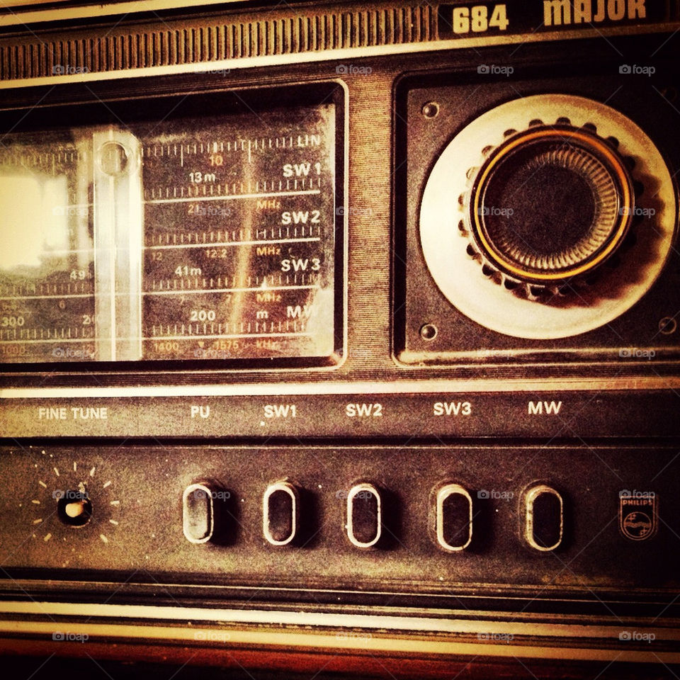 italy vintage radio old by saloneepareek