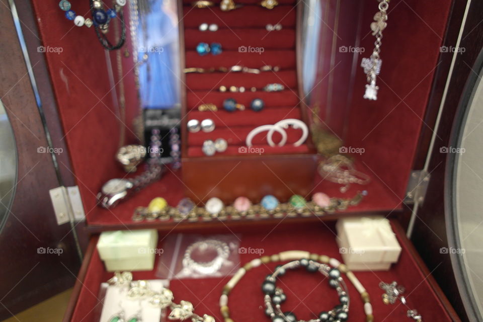 Blurry jewelry box