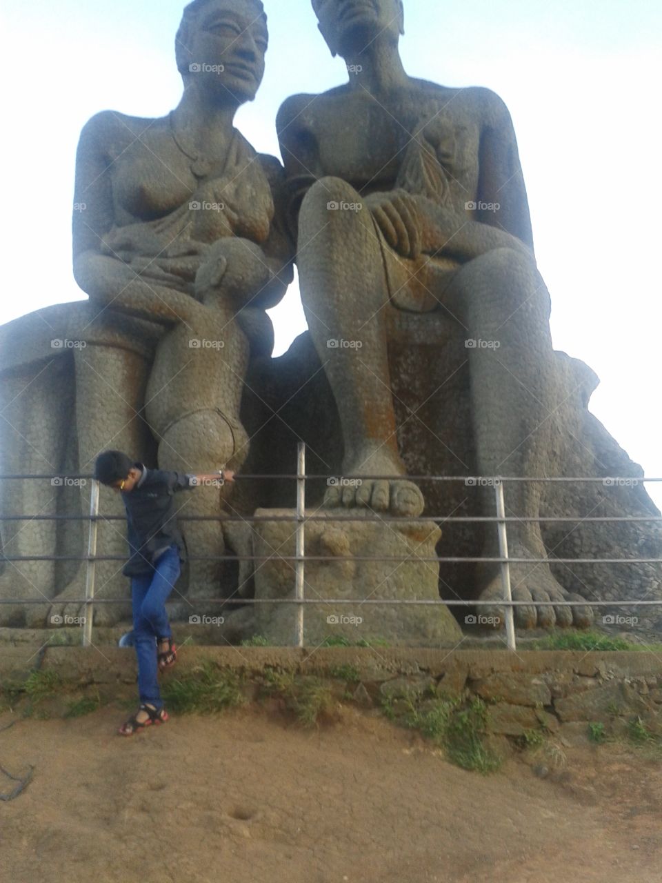 Kuravanum kurathiyum