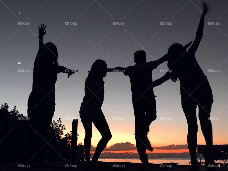 You never go wrong with good friends who later turned to be part of the family. These people are just treasures worth-keeping. π