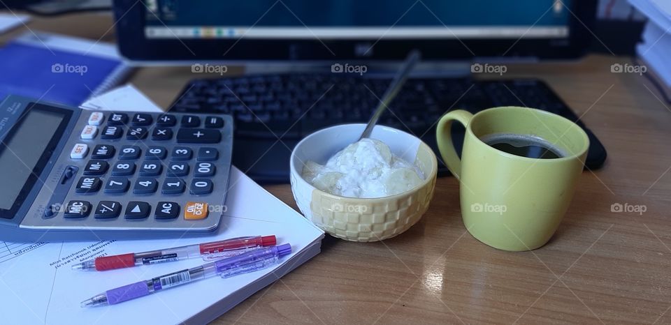 Working day started.! 😤😤