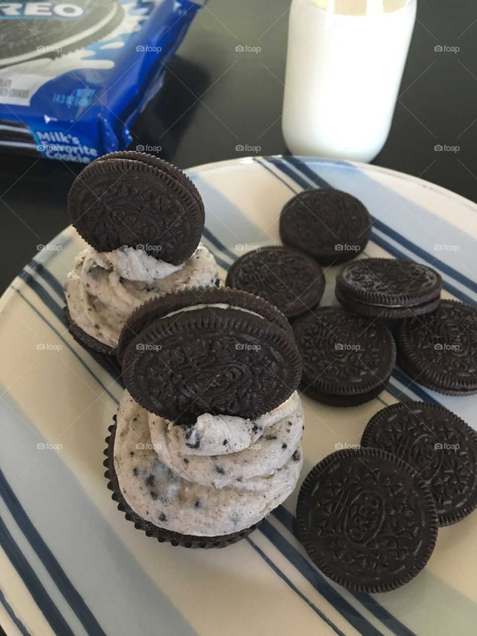 Oreo Cupcakes with Oreo Buttercream Icing