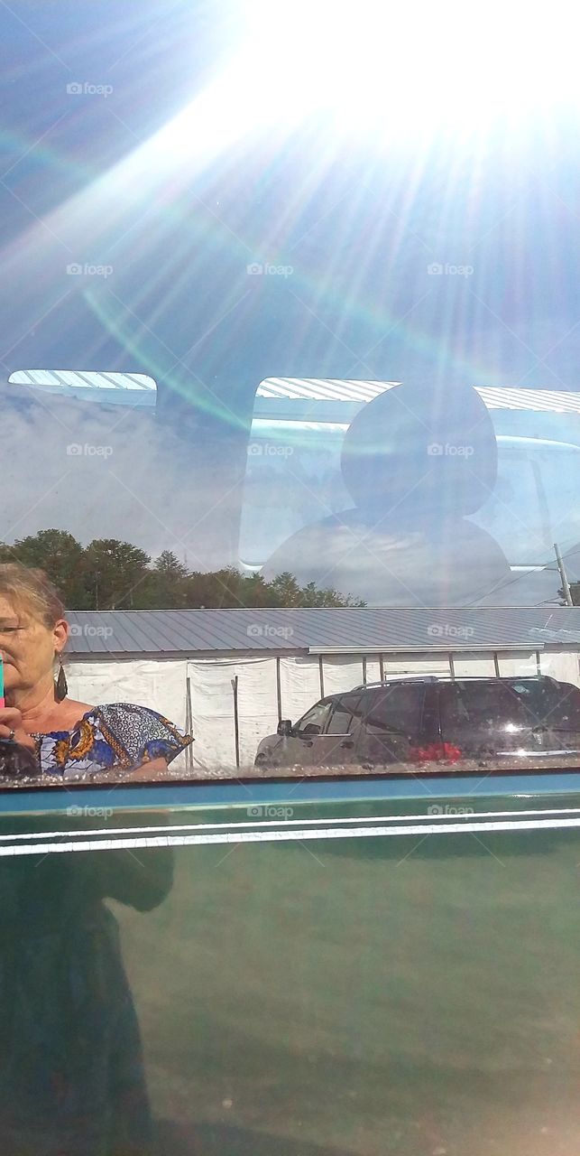 reflection with natural sunlight not photoshop light flare