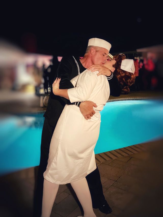 Romantic Rendezvous Kiss