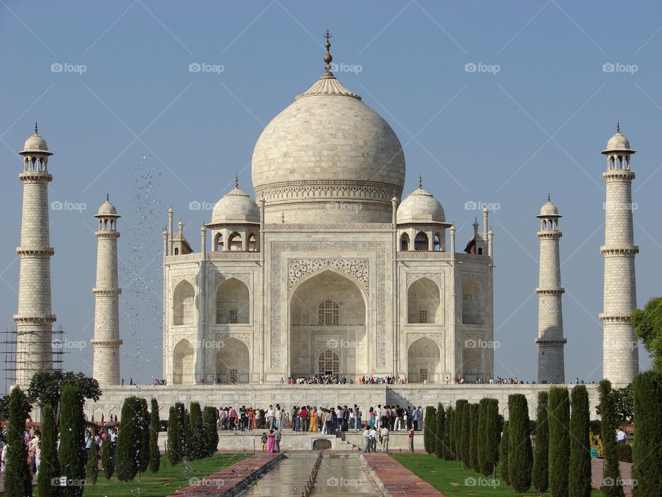 Eternal Symbol of Love sculpted in pure White Marble - The Taj Mahal
