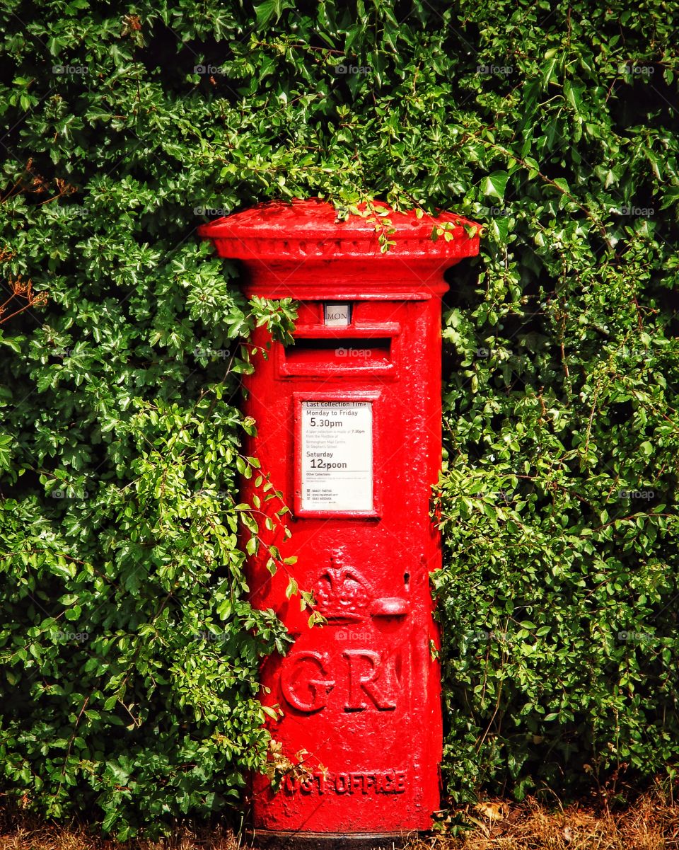British post box (Pillar Box)
