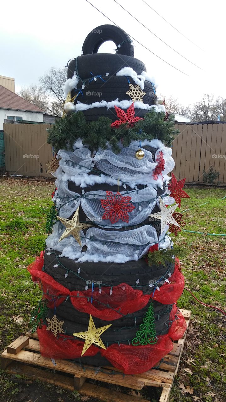 tire shop Christmas tree