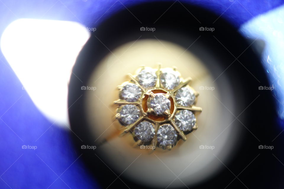 Beautiful Diamond Stud made with vvs1 diamonds and pure 22 carat gold