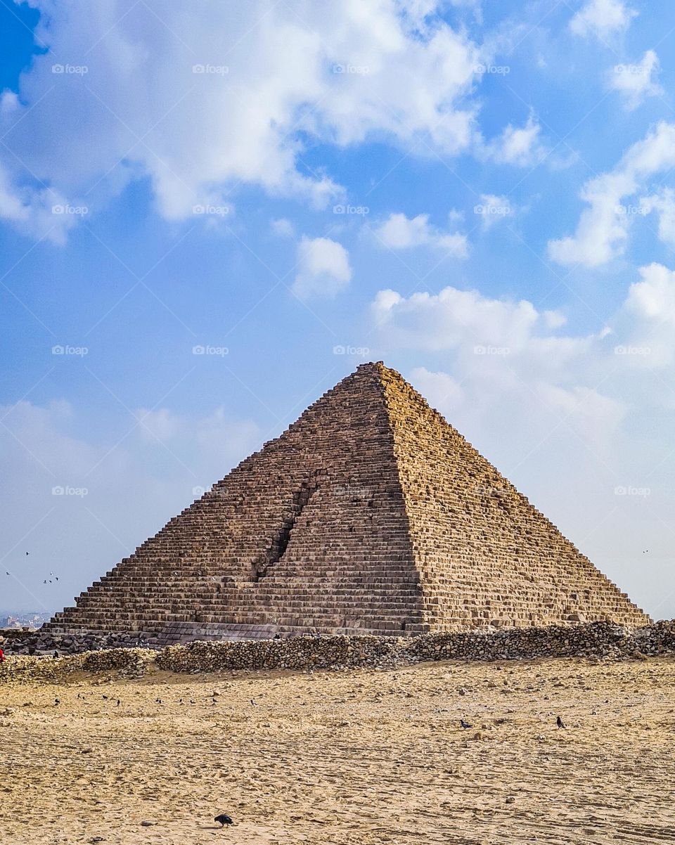 middle pyramid