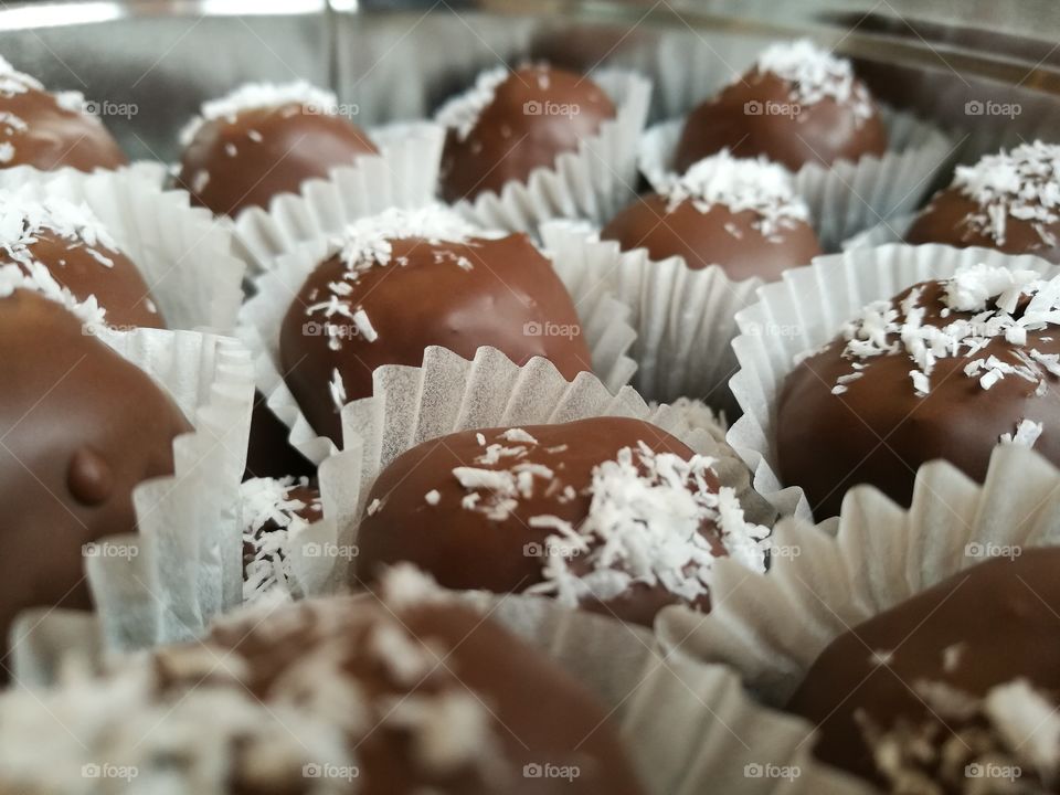chocolate makes happy 🍫