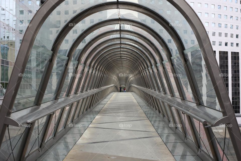 Metal symmetrical bridge 
