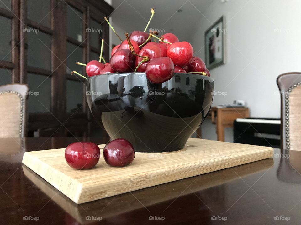 Season of sweet cherries