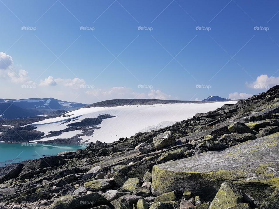 picture from the top of a mountain in norway 《snøhetta》