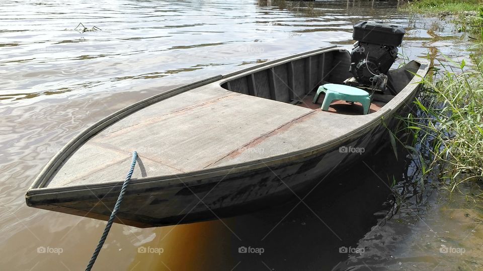 Traditional speed wooden boat