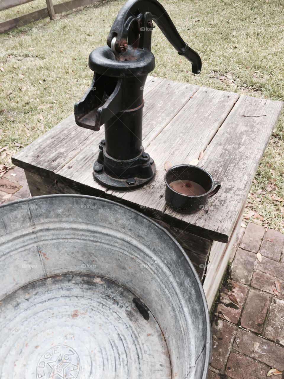 Water pump 