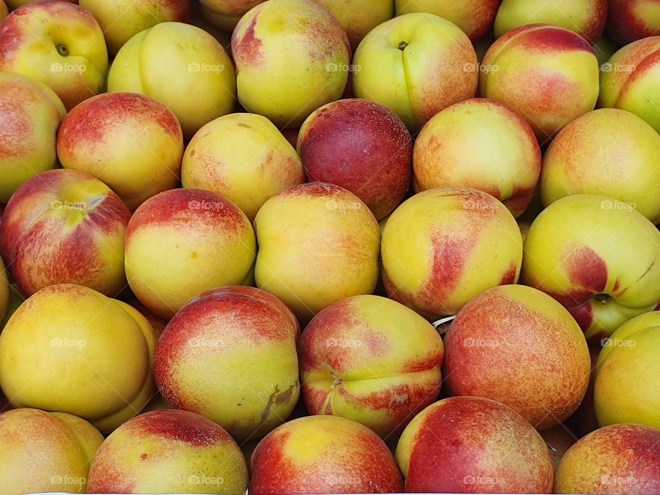 yummy peaches tightly packed