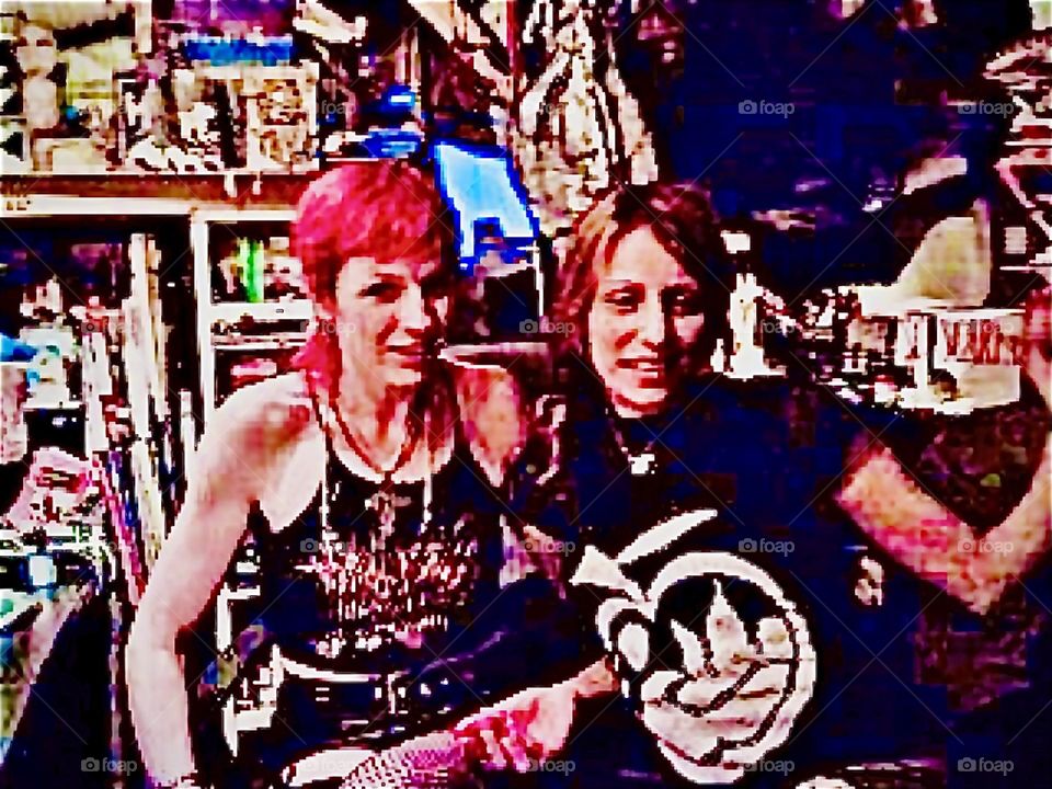 And one more time for a closeup and for precious memories for many years to come a spirited and fun late night hangout is immemorialized as a photograph of „Linka“ and myself, „Petra Schiller“ a.k.a. „Maxine Firefox“. 2009. Hypnotic Productions