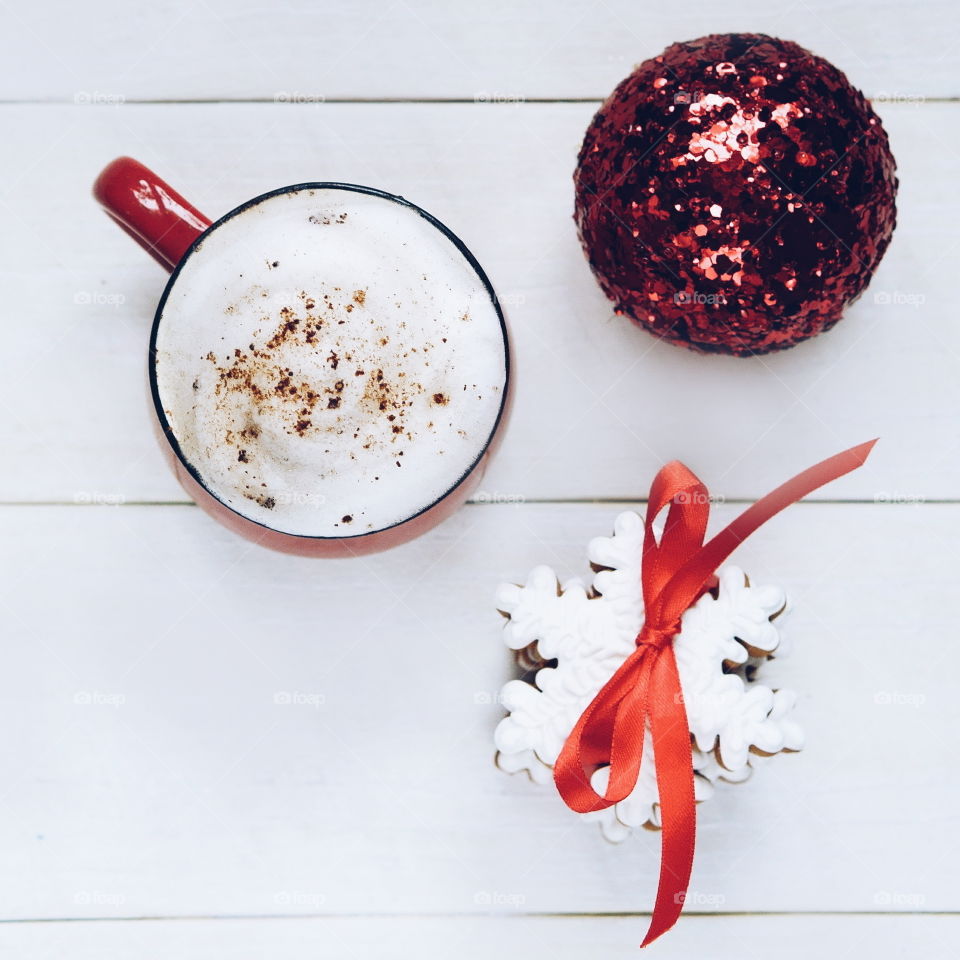 Christmas gingerbread and hot chocolate