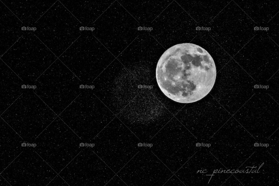 Full moon from the backyard. To find some views you only need to look. 