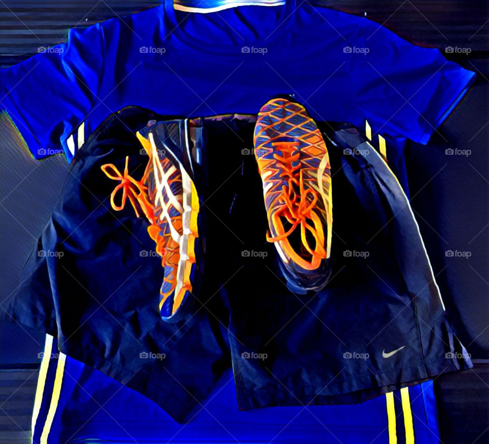 🏃‍♂️ 🇺🇸 Good Morning!  Everything ready to sweat the shirt. Let's go for a good morning jog?  Running is good for your health! / 🇧🇷 Bom dia! Tudo pronto para suar a camisa. Vamos para um bom cooper matinal? Correr faz bem para a saúde! 