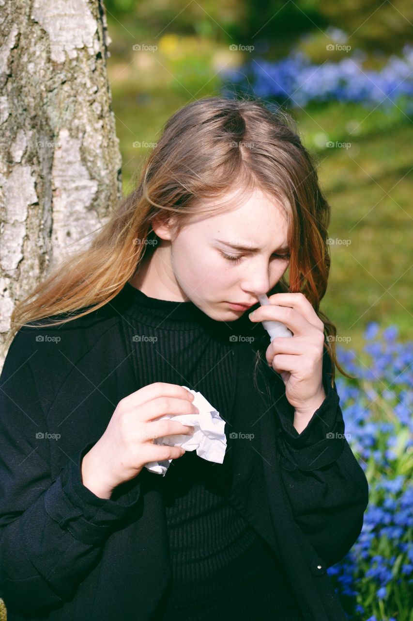 Girl with nasal congestion