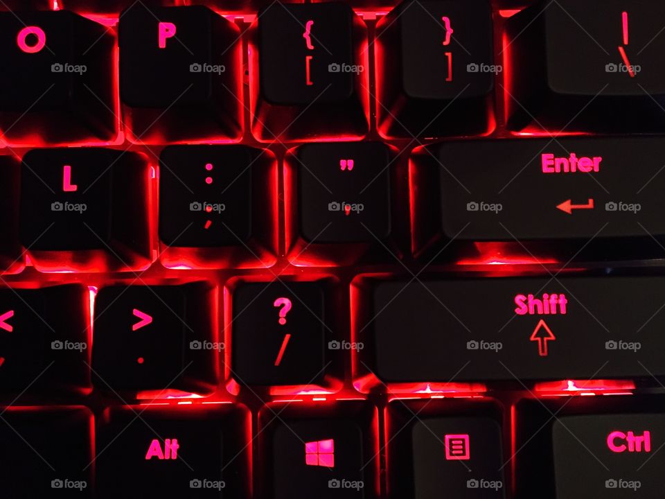 Backlit gamer computer keyboard 