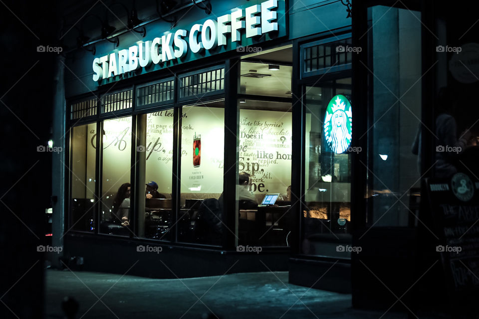 While many take the delicious creations of Starbucks, I thought I’d shoot a photo of the exterior. ☕️