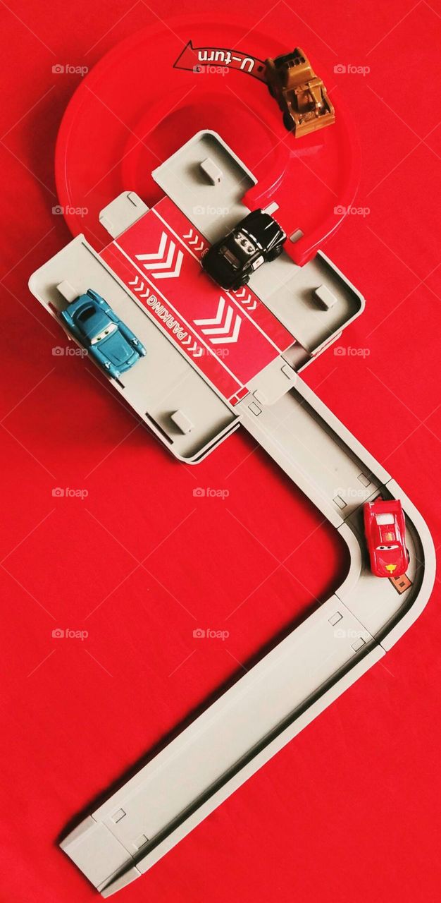 For my love,my son,I arranged McQueen,his favorite and others with interest.I sometimes surprise him so that he knows I like to make him happy easily and we can play together for a while.I will become a child with him who enjoys everything ,everytime