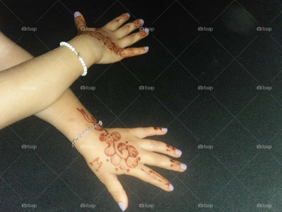 Tatouage on hands