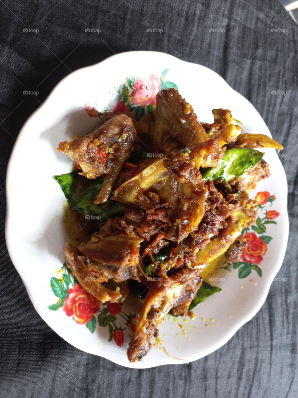 This is a dove meat dish that is ready to be served