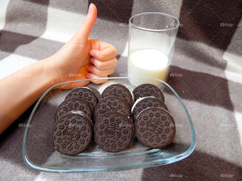 Oreo cookies are more delicious with milk