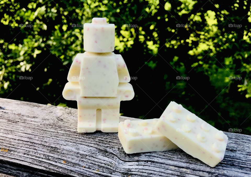 Yummy and fun homemade sugar white chocolate molds would make anyone happy to have them for a snack! 