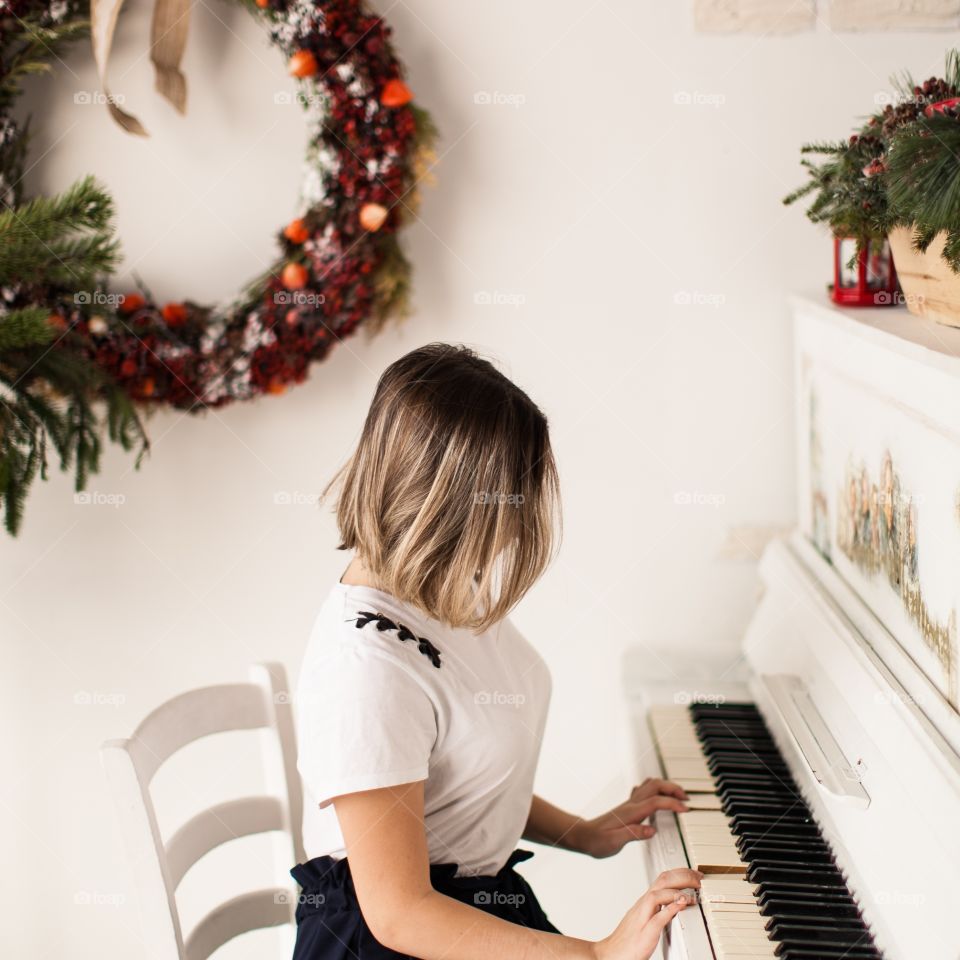 пианино, новый год