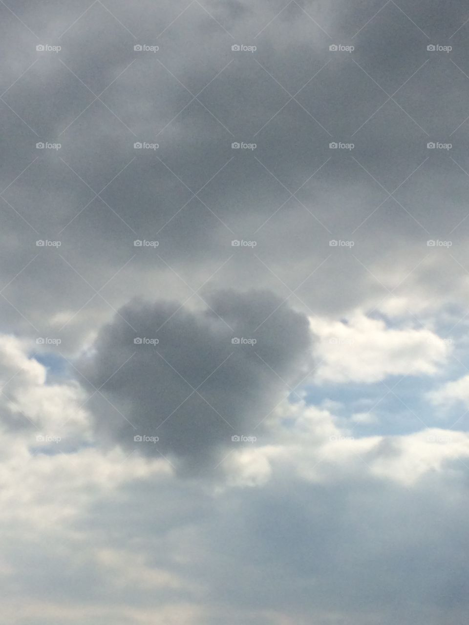 Grey heart in the sky 