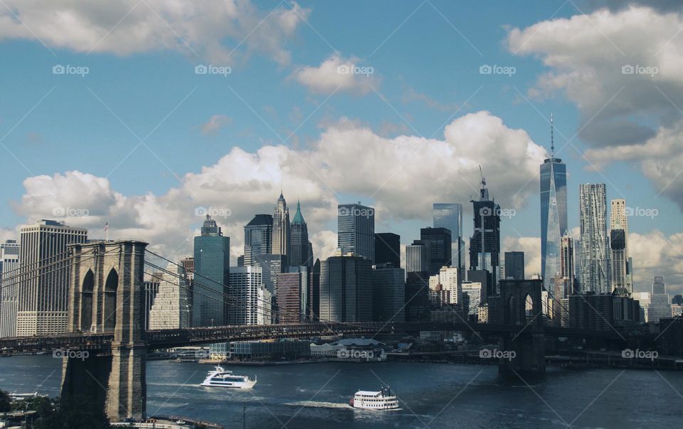 Brooklyn Bridge & NYC Skyline 